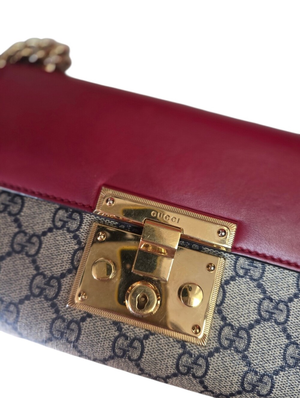 Gucci Padlock GG Supreme Small Shoulder Bag Red Leather Gold Chain Authenticated